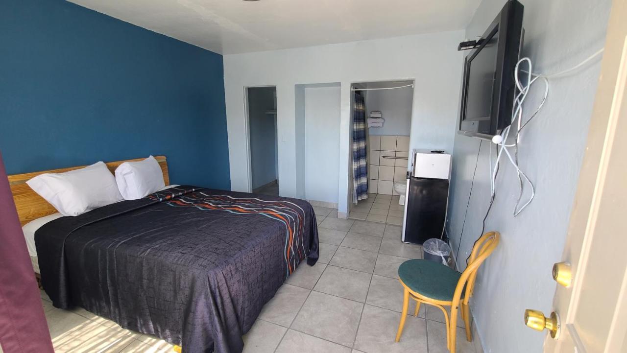 Green Spot Motel Victorville Extérieur photo